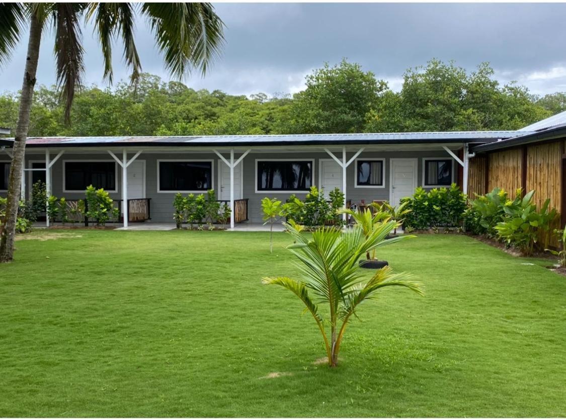 Nasara Resort Mentawai Tua Pejat Exterior foto